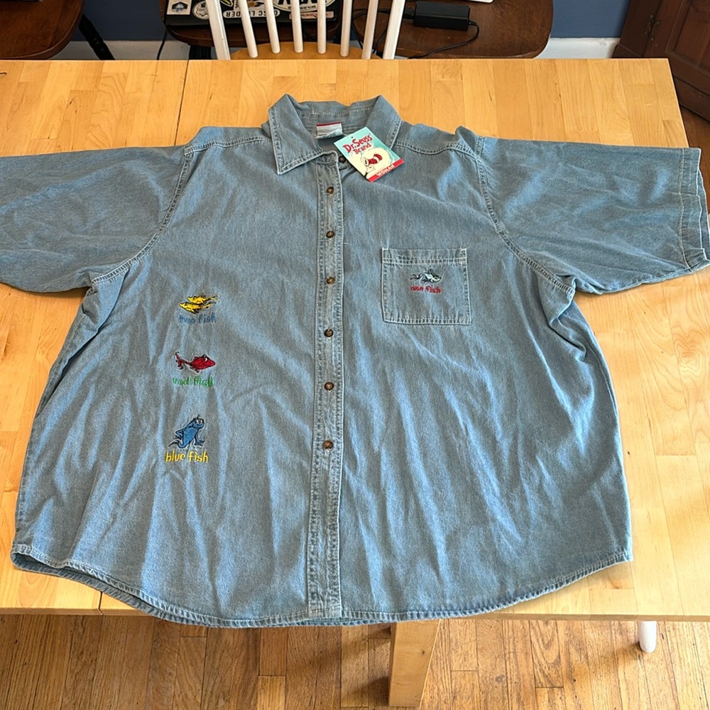 NWT Vintage Dr. Seuss One Fish Two Fish Print Women’s 26/28w Denim Shirt Y2K